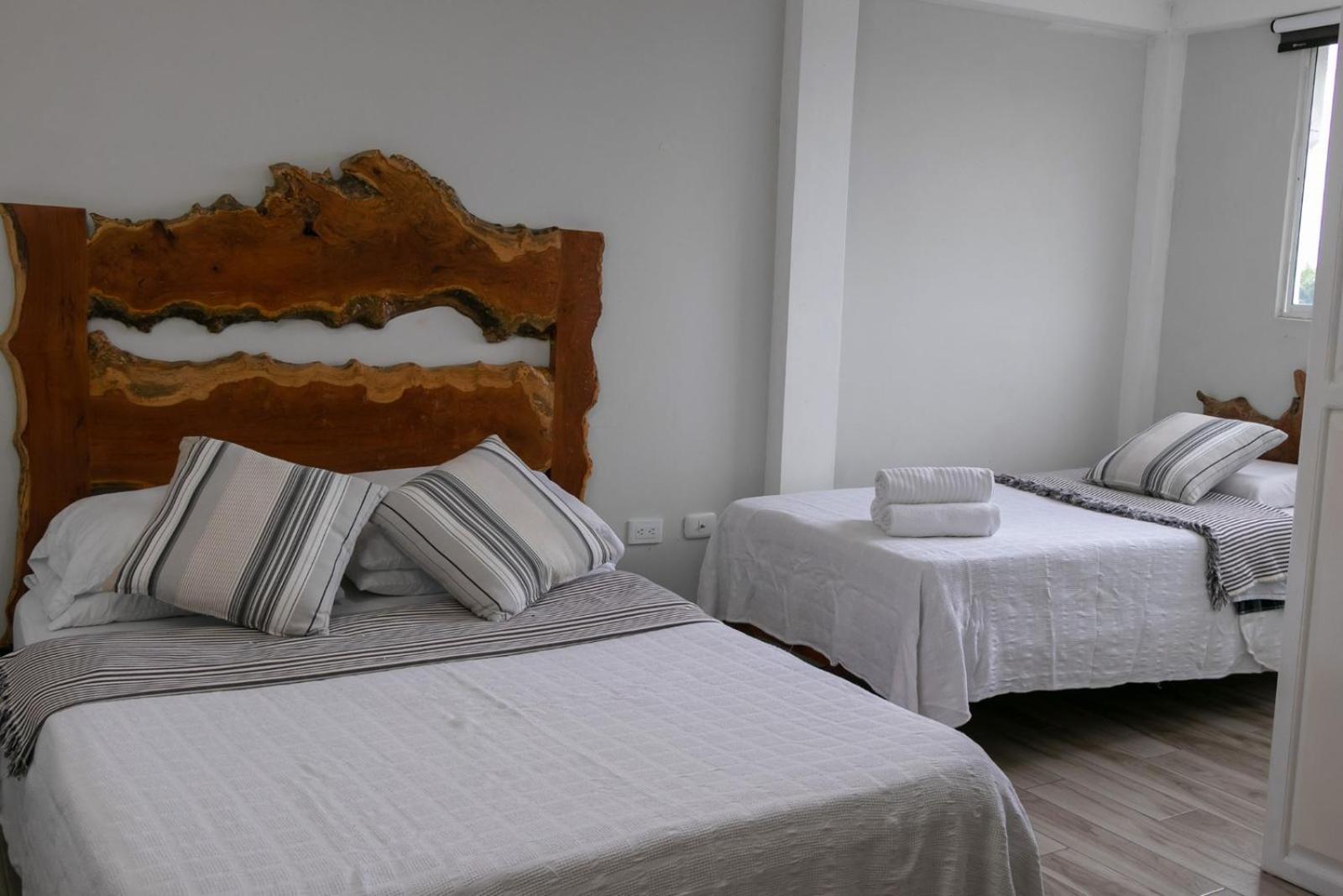 Casa Hotel Alicia 菲兰迪亚 外观 照片