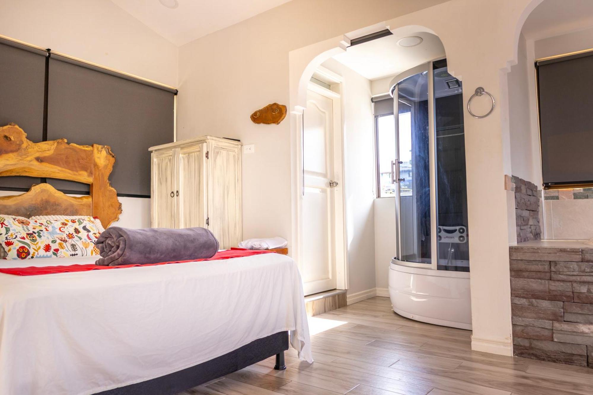 Casa Hotel Alicia 菲兰迪亚 外观 照片